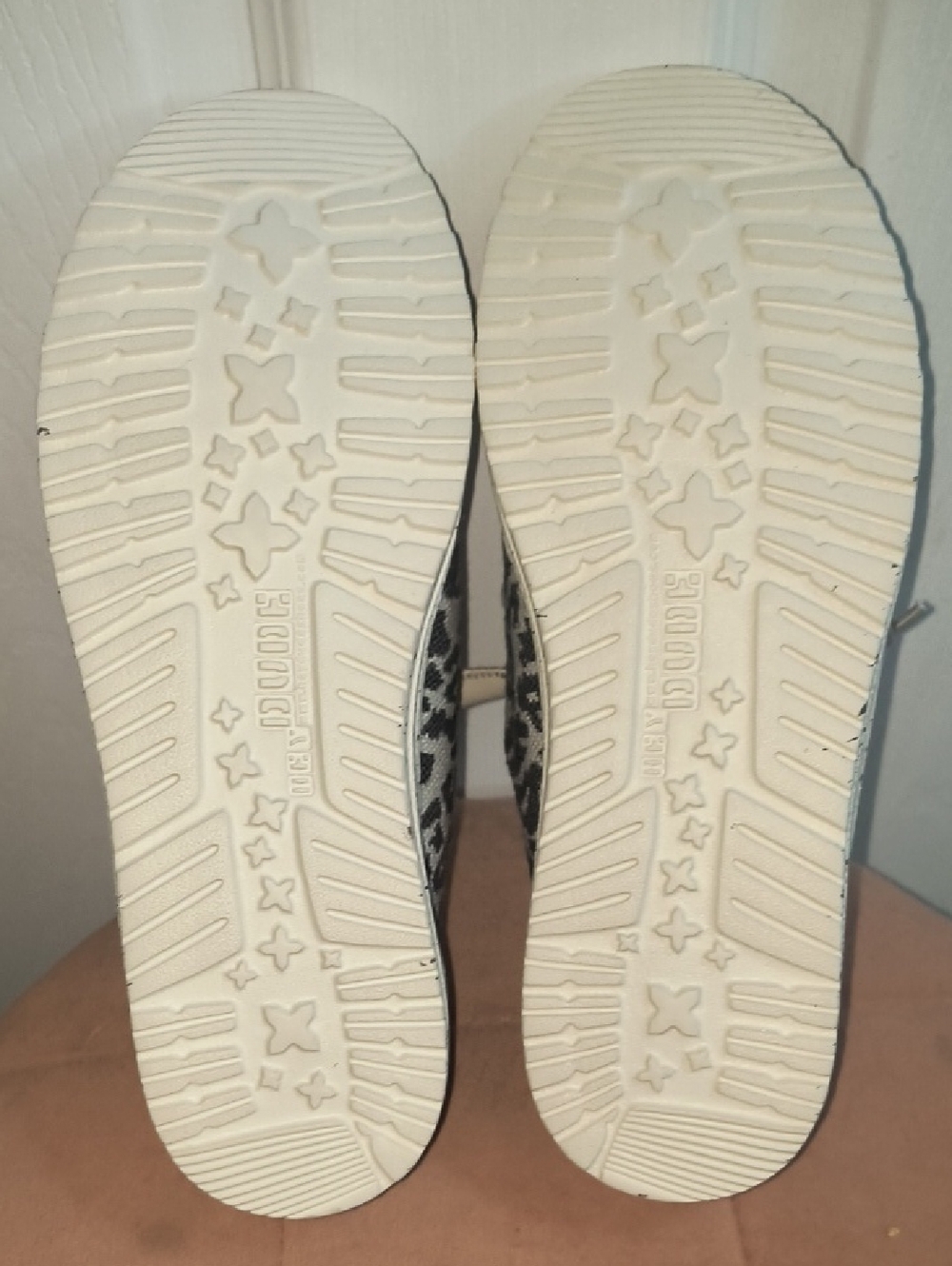 Hey Dude Women's Wendy Woven Casual Slip On Shoes Size 9 NWOB - Picture 8 of 8